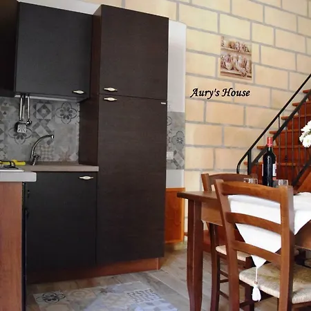 Aury's House